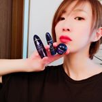 💋ライスフォースをトライアルキットで初体験したのでレポ❤️頑張って３つ持って自撮りしたらカッコつけ具合が痛い感じ❤️笑.ライスフォースは美容雑誌なんかでも紹介されてるし芸能人の愛用者も&hellip;のInstagram画像