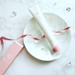 徹底美白ケア『ホワイトロジーエッセンス』2018年春、新たに生まれ変わったサンスターの化粧品ブランド「エクイタンス」。3つの有効成分がシミ発生ルートにアプローチする追跡型美白美容液。シ&hellip;のInstagram画像