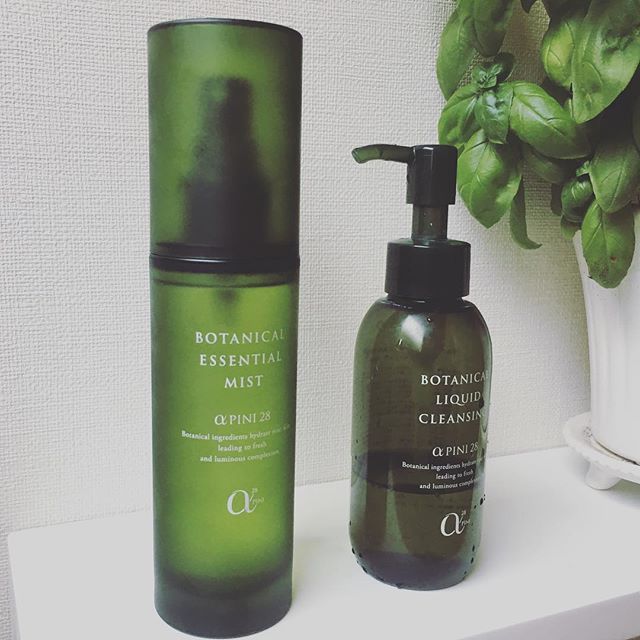 口コミ投稿：#アルファピニ28 のボタニカルエッセンシャルミスト🌿✨前から使っていたリキッドクレ…