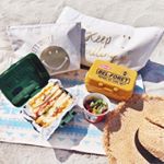 Ｌ ｕ ｎ ｃ ｈ  ｔ ｉ ｍ ｅ🍞🥓🍳 . .#大洗#大洗サンビーチ#ランチボックス#ビーチ#海#砂浜#ランチ#茨城#プチプラ#雑貨#プチプラ雑貨#300均 #スマイル#smile&hellip;のInstagram画像