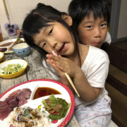 「毎に楽しい夜ご飯」創業100周年記念第1弾！【こどもの笑顔あふれるおいしい食卓風景】写真コンテストの投稿画像