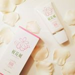 忙しい朝に活躍するBB、CCクリーム。時短メイクしたいので、色々愛用しています✨最近試してみたのがこちら。桜花媛『ナチュラルBBクリーム』(SPF30/PA+++) 下地・ファンデーション・コ&hellip;のInstagram画像