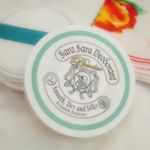 夏目前🌻例年悩まされる汗疹。ベビーパウダーで対抗してたけど制汗効果があって匂いも抑えてくれるからこちらにシフト💁&zwj;♀️✨.脇、膝裏は勿論だけど私は特に骨の付け根が汗っかきだから背中やデ&hellip;のInstagram画像