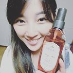 ハロー！あかねです😝😝(笑)今回はロイーシェのボディミストを紹介したいと思います！💓香水よりやさしい香りで、今回試してみたのはフェミニンローズ香りです～～身体につけて、香水みたいにきつい匂&hellip;のInstagram画像