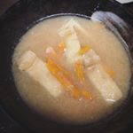 .今回はプレミ本舗さんのまるごとキューブだしをお試ししました！.こちらキューブ状のおだしになっているのですが溶かすだけで簡単にだし汁を作ることができます！.&hellip;のInstagram画像