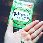 #ユーグレナ　みどりむしダイエットお試しさせていただきました！ユーグレナと#イヌリン　のほかに天然由来の59種類の栄養素が配合されているので、飲むだけでお腹の中を綺麗にしてくれて、腸内環境が改&hellip;のInstagram画像