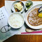 #五島の鯛で出汁をとったなんにでもあうカレー 名前長いよってw鯛の出汁がきいててとっても深い味深みのある美味しいカレー#かぼちゃとナスをトッピング#ちょっとピリ辛で美味しい#な&hellip;のInstagram画像