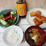 2018年7月14日今日の夜ごはんもち麦ごはん　お味噌汁照り焼きチキン　じゃがいもの煮物わかめサラダです。今日は、ホシサン様からモニターで頂いた火の国ポン酢をわかめサラダに&hellip;のInstagram画像