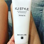 足のマッサージを始めてもうすぐ1ヶ月。。 足の比較画像添付‼️（醜い足ですんません😭） すこーしだけど以前よりは足が細くなったよーな気がする😊👍画像は、左側が1ヶ月前&rarr;右側が現在こうや&hellip;のInstagram画像