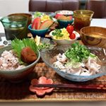 2018/08/03*#menu冷しゃぶ豆苗と厚揚げの煮物かぼちゃサラダきゅうりのお漬物(全く見えてない)お味噌汁りんご**毎日こうも暑いと冷しゃぶが美&hellip;のInstagram画像