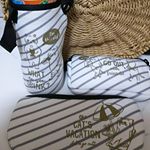 株式会社カリンピア様のプチレジャーセットを使いました。ウエットスーツに使われる素材でしっかりしていてコンパクトタイプなのでメガネやカメラもピッタリ入ります。旅するねこちゃんのデザインがとっても&hellip;のInstagram画像