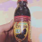 ●有機アロニア100％果汁●健康アイテムになります🥛私は、ヨーグルトに掛けて、食べております&hellip;🍨 毎朝食べると1日健康的に生活出来る事ができます。#aroniada&hellip;のInstagram画像
