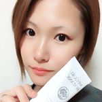 夕方になるとパンパンにむくんで張ってしまうふくらはぎや足首に、、 ボディクリームとマッサージクリームが1つになった メグルボタニック✨で解決!!ほぼ天然由来成分でできているからお肌に優しく、だけど&hellip;のInstagram画像