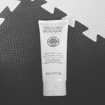 ● メグルボタニック●カサカサが気になる箇所に塗るだけで、スベスベ肌になります。私は、敏感肌なのですが、全く気になりませんでした。保湿力・アロマの香りもあって、&hellip;のInstagram画像