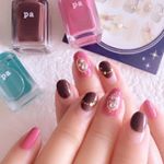 New💅秋先取り🍂丸フレンチネイル♬.1日限定で簡単ネイルにしました😊やってみたかった深めの丸フレンチはブラウンで\( &uml;̮ )/ダークカラーは普段あまり使わないんだけどフレンチな&hellip;のInstagram画像