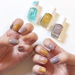 ୨୧﻿﻿﻿久しぶりにセルフネイルしたよ💅🏻﻿﻿@dearlaura_dl さんの @pa_nail で﻿ちょっと早いけど秋を意識したネイル❤️﻿﻿﻿picのネイルカ&hellip;のInstagram画像