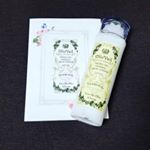 久しぶりに良い商品に出会えました✨オーリオベールのナノオイルハーバルスキントナーです❕ナノ化されたトスカーナのオリーブオイルとダマスクバラから抽出されたフィトウォーターなるものでできて&hellip;のInstagram画像