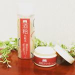 ワフードメイド「酒粕化粧水」と「酒粕クリーム」２層タイプの化粧水はよく振って使います。さらさらのテクスチャーが気持ちよく、美容保湿成分のおかげでしっとりすべすべ！😍しっかり浸透させると透明&hellip;のInstagram画像