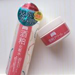ワーフメイド酒粕化粧水とクリーム✴︎.こちらも酒粕エキス配合です🍶✨化粧水は二層になっているタイプなので振ってから使用します💨サラッと軽い使用感で、たっぷり使ってもベタつきませ&hellip;のInstagram画像