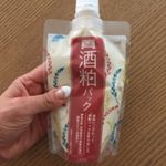 酒粕パック。くすみがとれて白くなった。やはり定期的にパックなどお手入れしないと老化ははやい&hellip;切ない。#pdc #ワフードメイド #wafoodmade #酒粕パック #monipla #p&hellip;のInstagram画像
