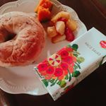 .デルモンテの野菜ジュースハコサラダ🥦🥕.グレープフルーツが入っていてさっぱり飲みやすいです💗🐰美味しいので毎朝飲んでる☺️..#ハコサラダ #HACOSALAD &hellip;のInstagram画像