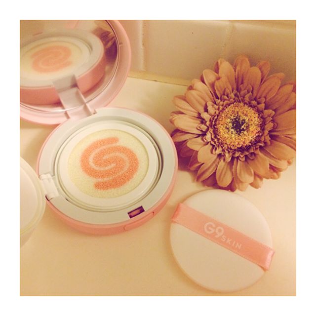 口コミ投稿：ポンポンのせるだけでいちごミルク肌🍓🥛💕という化粧下地です＼(^ω^)／牛乳をイメージ…