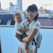 「抱っこの写真」【初めての方も歓迎】ドクターレーベルベビーキャリア 撮影親子モデル【2名】募集の投稿画像