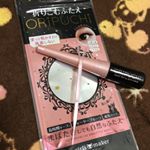 この歳にしてアイプチデビューしました😆しっかり乾かしてから使ってみて&hellip;ぱっちり😍いくまでに何度か失敗しました💦でも上手く二重が作れると目元がだいぶ変わる‼️ アイプチ上達するように練習しよ&hellip;のInstagram画像