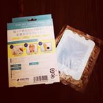 朝起きたらシートが茶色っぽくなってたー!!デトックスが出たみたいwwスッキリ!!✨足首を見るとむくみが取れてる😊疲れた時にまた使おー!! #フットケア #足裏デトックス #ペロリン&hellip;のInstagram画像