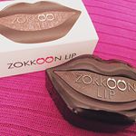 ZOKKOON RIP💋使ってみたら効果あってすごく良かった💓.最近リップの荒れが気になる、調子悪いなって日の寝る前にパックすると、翌日潤ってとぅるん♪です😘.パケも可愛い・ぷにょ&hellip;のInstagram画像