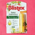 ブリステックスさんからアロマリップをモニターで頂きました♡マンダリンとカモミールのアロマの香りがすごくいい♬スルスル塗れて使い心地よし！昼間は口紅の下地として、夜は保湿ケアとして、一日中アロマの香&hellip;のInstagram画像