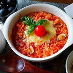 9/24(月).1本に1日分の野菜(350g分)を使用した野菜飲料「HACO SALAD(ハコサラダ)」。グレープフルーツのピールなどブレンドしているのでスッキリ爽やか！ヘビロテ決定の&hellip;のInstagram画像