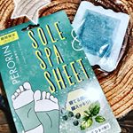 初めてモニター当選しました❤︎その名も⚫︎ペロリン 足裏樹液シート⚫︎なんと簡単❕貼って寝るだけでむくみや疲れがとれるのです✨まだ試して3回目なのでわかりやすい効果が出たかはう&hellip;のInstagram画像