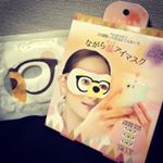 目が疲れたのでもらったホットアイマスク試してみたよ〜絵柄かわいい😍目のとこが空いてるのでテレビ見ながらとかでも使えるのは良いな〜ほかのホットアイマスクとかと同じで開けたらすぐあったかくなっ&hellip;のInstagram画像