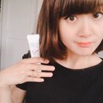 40歳過ぎたので、首元のケアも頑張ってるよ〜😊私が使っているのはコレ&darr;《ハリーハリー 大人の美くびクリーム》・サラッとお肌に馴染むクリームお洋服にもつきにくいよー👗・プ&hellip;のInstagram画像