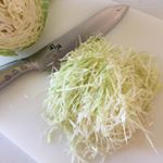 ※いいね！不要キャベツの千切り。我が家では普通に包丁で切る。#ののじ #monipla #leben_fanのInstagram画像