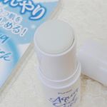 テカリ、毛穴落ち防止にピュレア　アクアクールスティック！テカりや化粧崩れが気になるところに塗るだけで、夏や季節の変わり目の気になる毛穴肌を引き締めてくれ手軽に毛穴ケアしてくれます🙆&zwj;♀️.&hellip;のInstagram画像