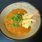 長崎五島のごと株式会社さんの「五島の鯛で出汁をとったなんにでもあうカレー」を頂いたので、私の大好きなカレーとラーメンの夢のコラボを作ってみました！最初は甘口かな？と思いましたが、箸を進めていくうちにじ&hellip;のInstagram画像