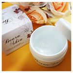 ✨ベアラスキン🌹こちらは年齢肌にアプローチし回復力を高めるオールインワンジェル↗️ 加齢と共にさまざまな肌トラブルが悩みの種になってる方💦忙しい時でもこれ１つで&hellip;のInstagram画像