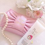 ポアクリア角栓クリーナージェルを頂きました💕レポ期限ギリギリで申し訳ないです💦こちら毛穴の黒ずみを溶かして落としてくれますが、匂いがとても良いです🌹✨温感で使っていて気持ちいい感じです🎀&hellip;のInstagram画像