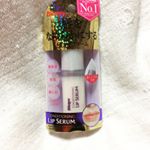 季節の変わりめには乾燥で唇がカサカサで皮がむけるリップをぬっていると余計にむける。そこでこの美容液をぬりこみ段々プルプルに近づいてます。#ブリステックス #リップセラム #blistex &hellip;のInstagram画像