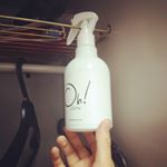 #除菌 #消臭 #クレス #ボトル #モノクロ #詰替えボトル #monipla #cress_fan会社のロッカーにひそめています✨どぎつい香りもないので、オフィスにピッタリ！のInstagram画像