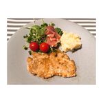 ...おうちごはん🥢・今日は『デルモンテ HEALTHY GARDEN クランベリー&ざくろ』を使ってポークソテー🍴・ソテーで使ったフライパンでジュースとお砂糖を煮詰めて簡単ソース&hellip;のInstagram画像