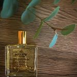 有名すぎるこの#nuxe のオイルが万能で最近すごーく助かってる💮お風呂上がりの濡れた肌にサッと塗ってから子どもの身体拭いたり🚿手荒れ予防にnexe➕ワセリンが最強👍香りもロー&hellip;のInstagram画像