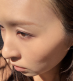 密着して肌になじむアイシャドウ 