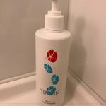 メントールなのか、すごくすっきりさっぱりして気持ちがいいシャンプーです。ノンシリコンなのに全然キシキシしないし、余計なものが入ってない証拠なんだと思いますが、無駄に泡立ちが良すぎず、泡切れよく、す&hellip;のInstagram画像