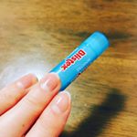 昔、唇の荒れがひどくて、皮膚科で相談したら、白色ワセリンを塗るだけにしたら良いよ、と教えてもらい、日常では口紅を使わなくなった私。大事な時は使いますよ💋ワセリンは薬局で購入。ワ&hellip;のInstagram画像