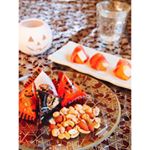 締めは大人のHalloween🍷夫婦でナッツ好き♡いつも大袋で買っちゃうけど、小分けになってると食べやすい！パッケージもハロウィン仕様だと雰囲気出るね。柿生ハムはこの時期の定番おつまみ！&hellip;のInstagram画像
