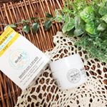 メデル ナチュラルのモイスチャークリームは乳液よりも濃厚で保湿力のあるクリーム💕専用のスパチュラ付きなので直接クリームに触れずに使えるところも衛生的で嬉しいです🎶しっとりとしな&hellip;のInstagram画像