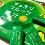 第二子を産んでからは忙しさにかこつけて体重は増加の一途&hellip;&hellip;しかも増えた分は中々落ちない😫💭・・この有名なフルーツ青汁も以前契約していましたがイマイチ結果が見えず途中で解約し&hellip;のInstagram画像